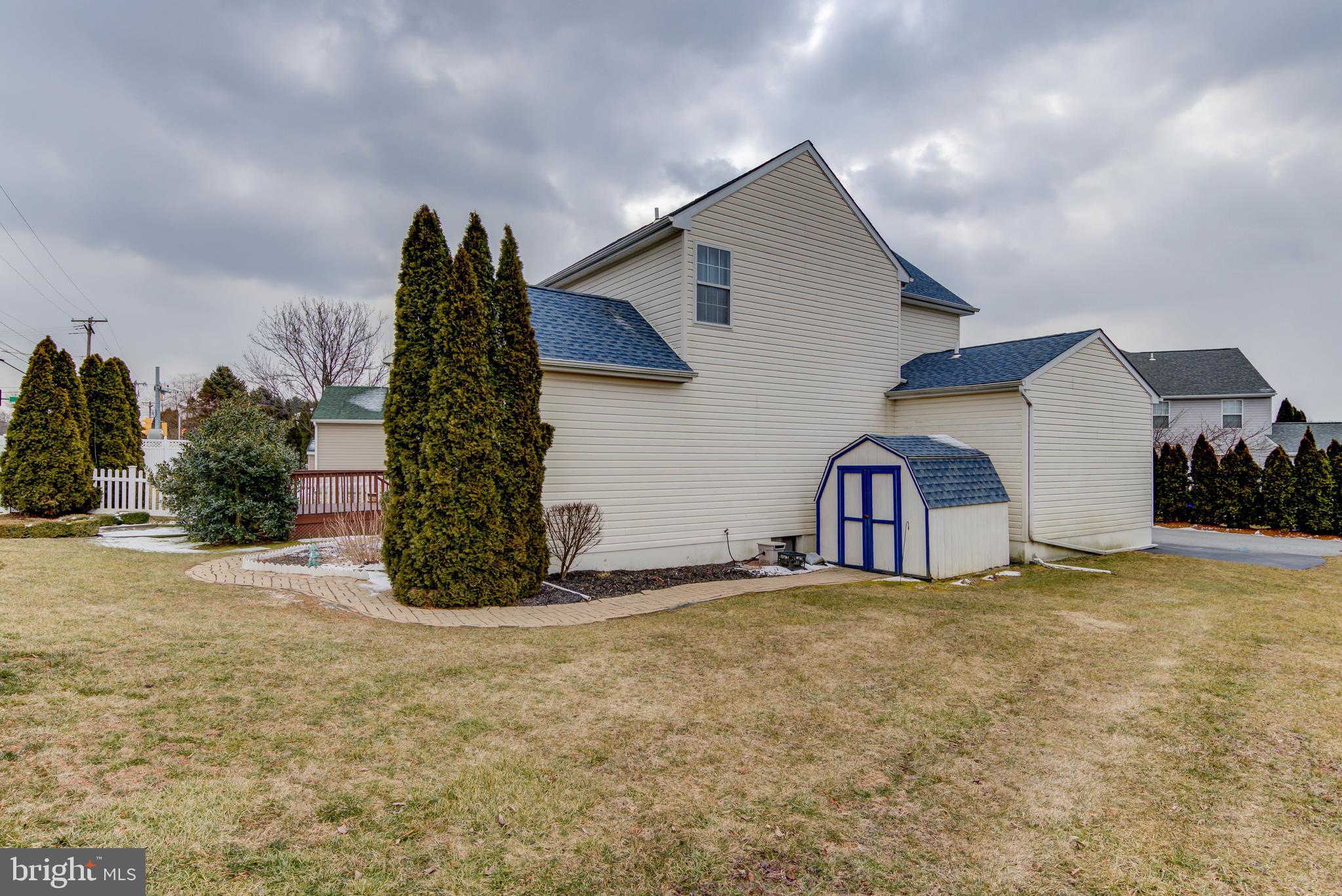 YORKTOWN - Residential