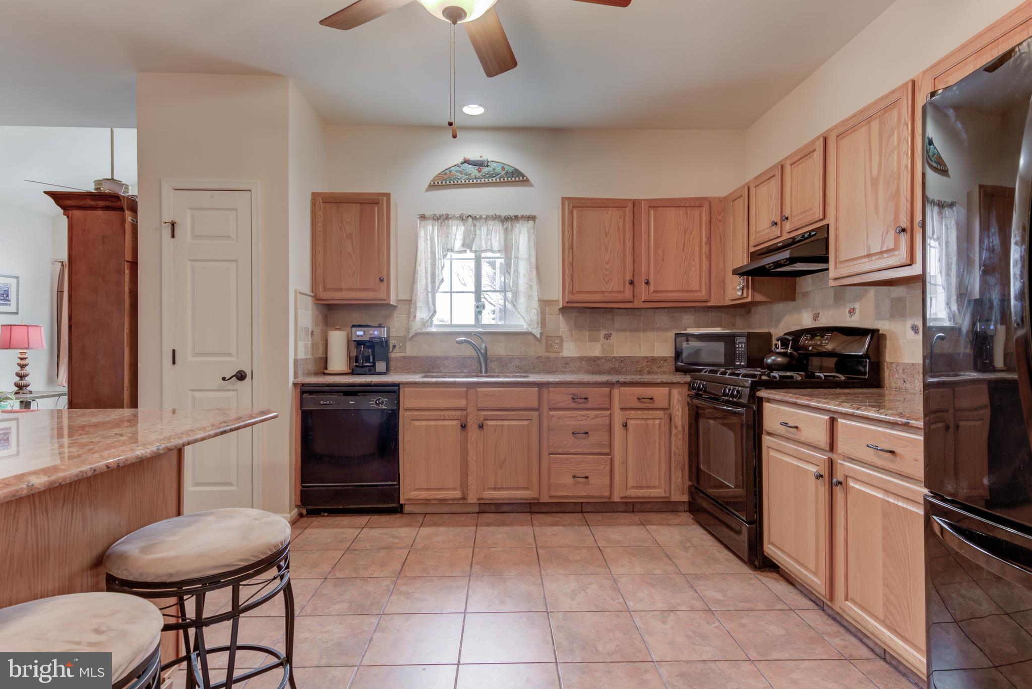 YORKTOWN - Residential