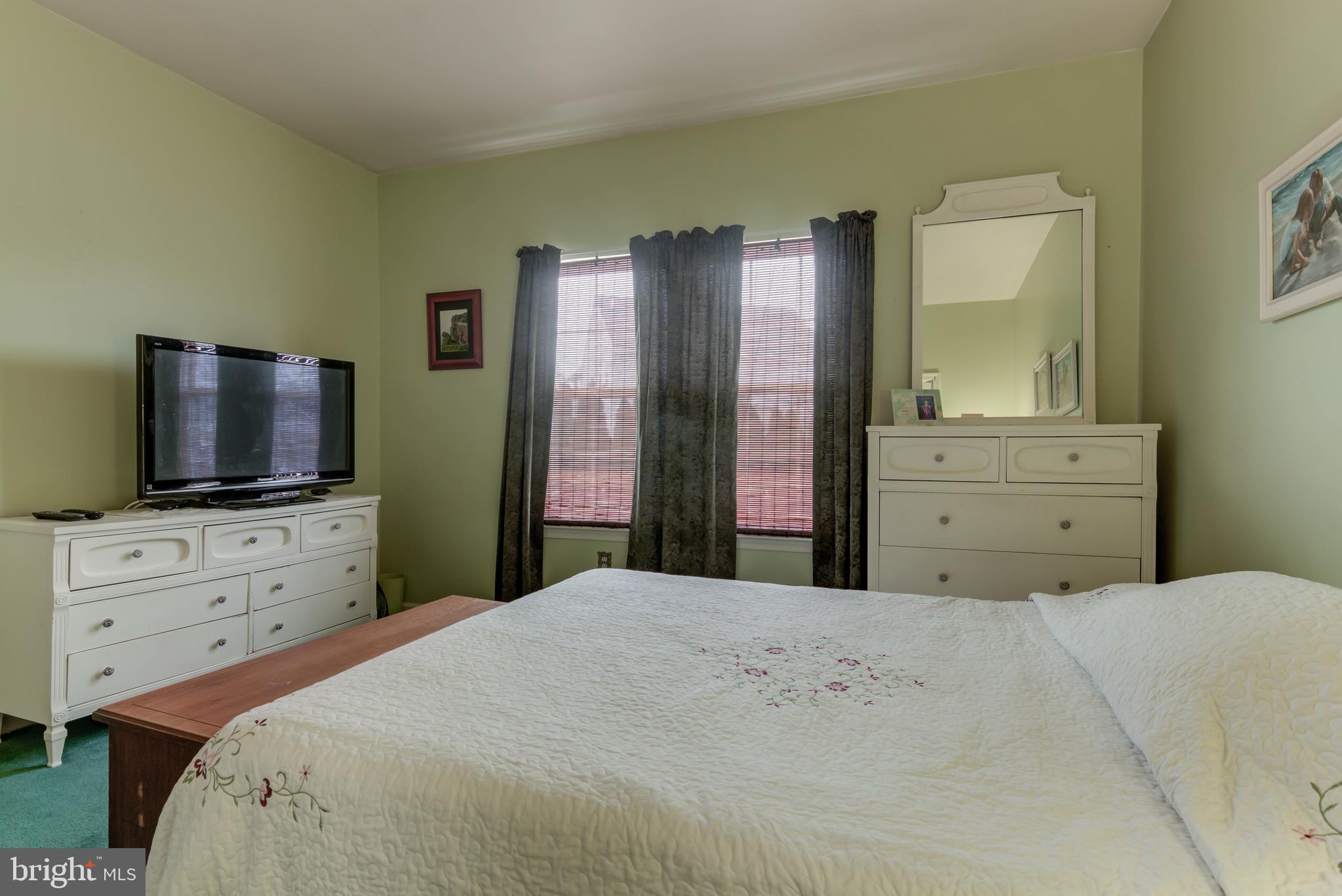 YORKTOWN - Residential