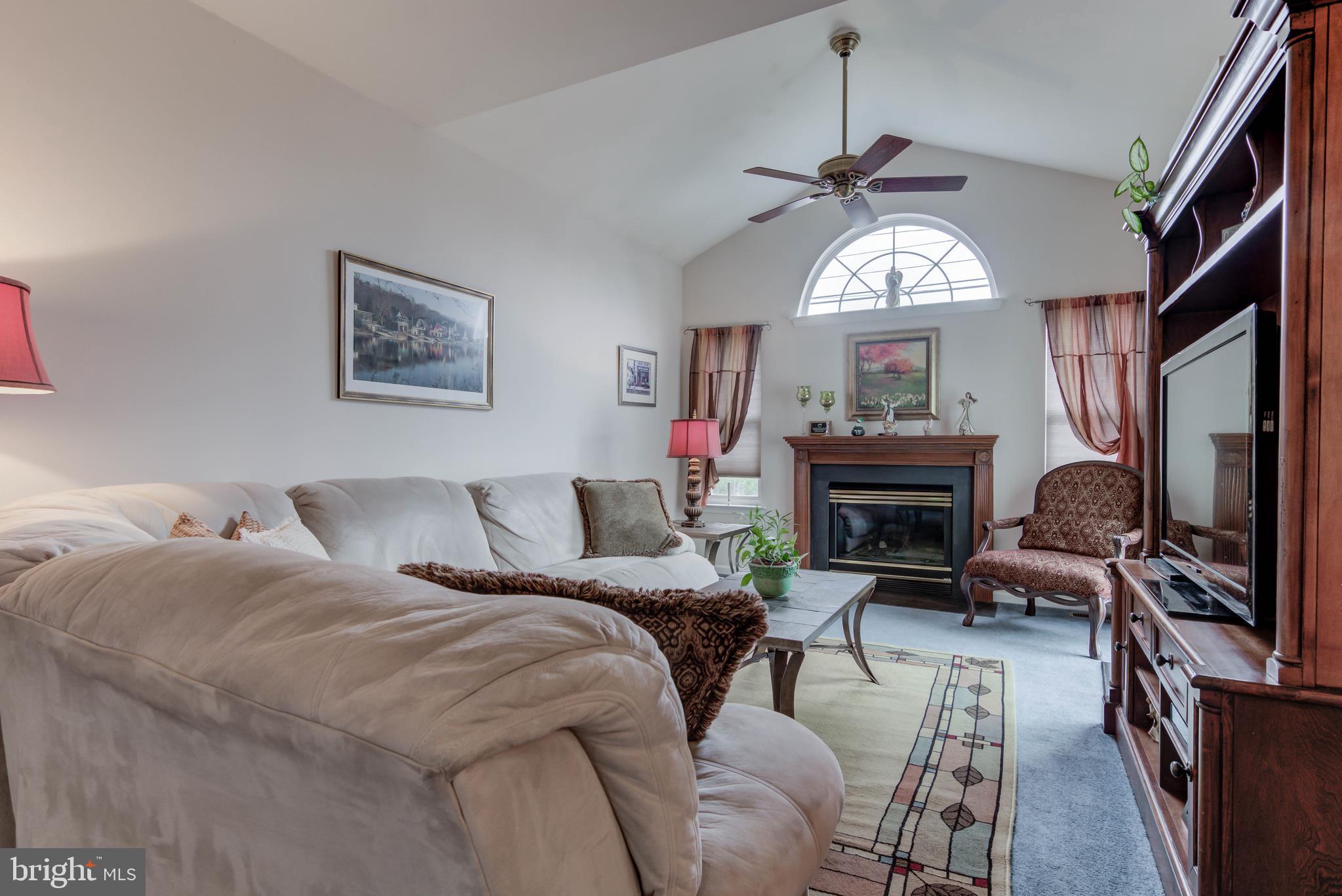 YORKTOWN - Residential