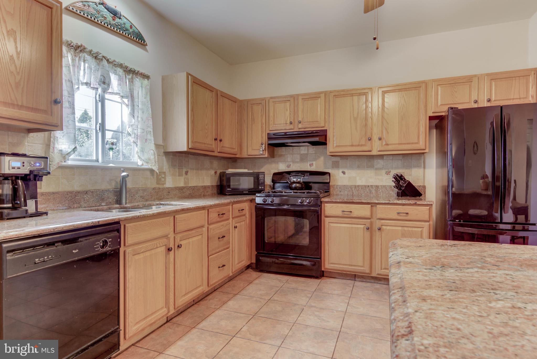 YORKTOWN - Residential