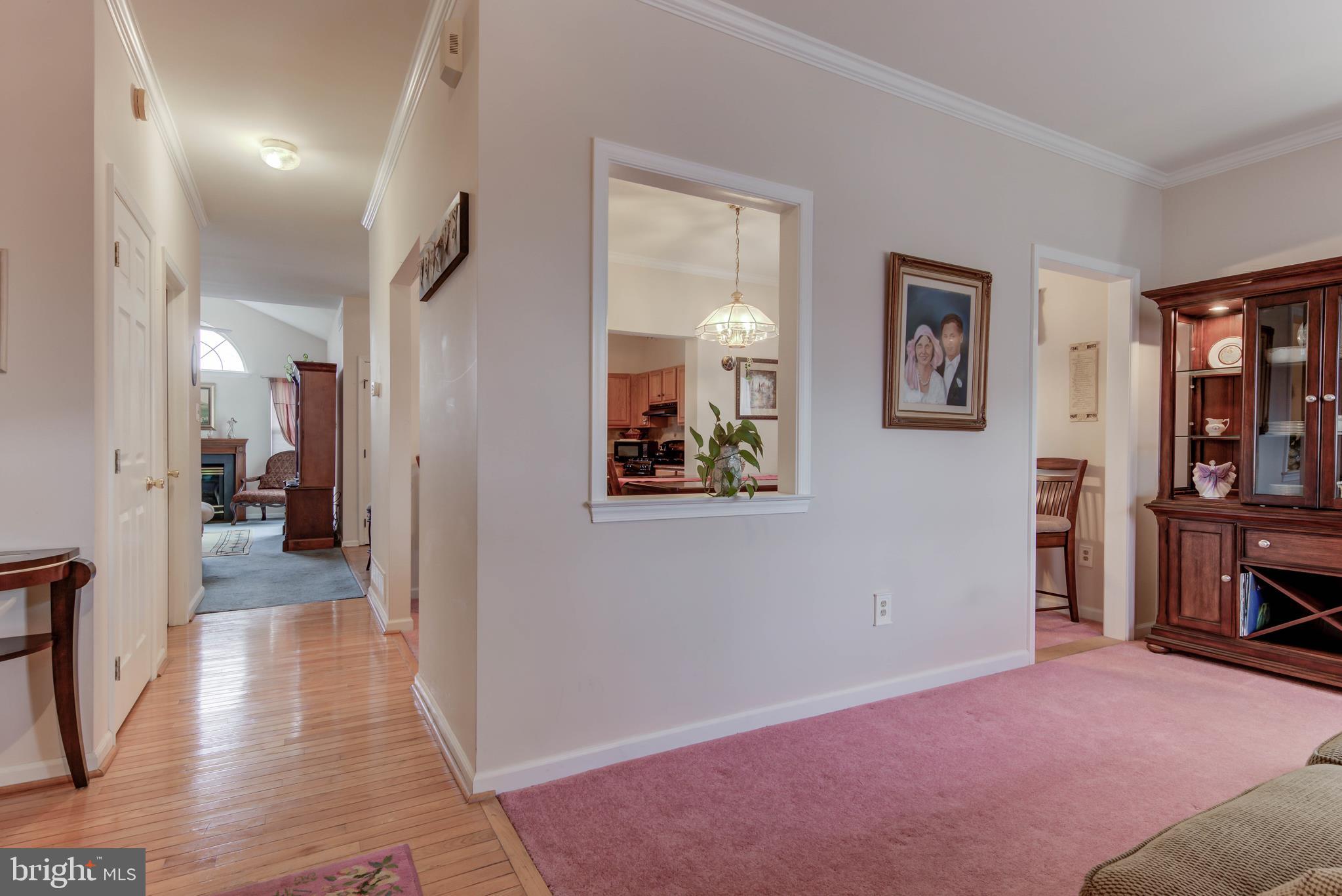 YORKTOWN - Residential