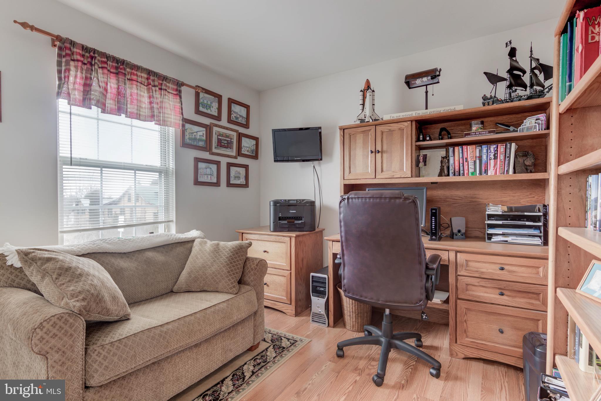 YORKTOWN - Residential