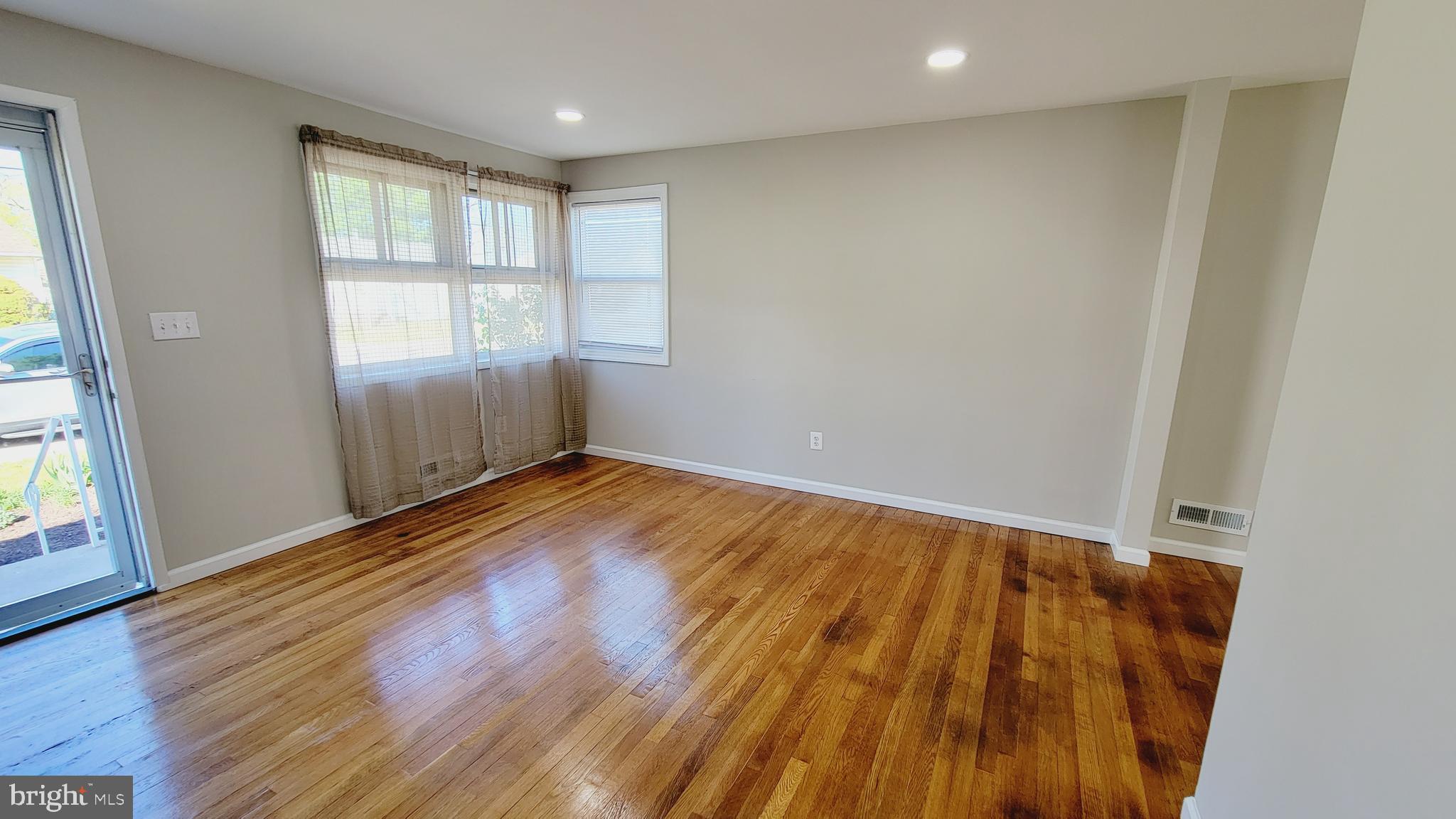 GLEN BURNIE - Residential