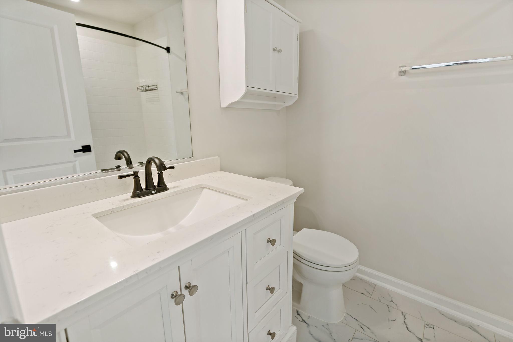 PRESIDENTS POINTE - Residential Lease