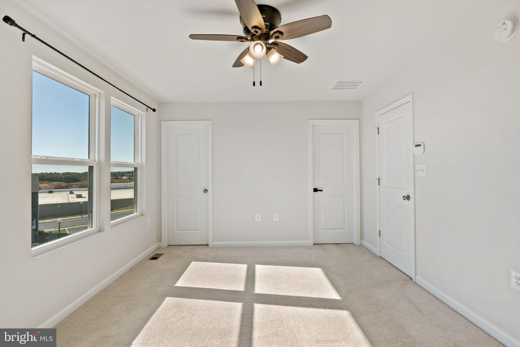 PRESIDENTS POINTE - Residential Lease