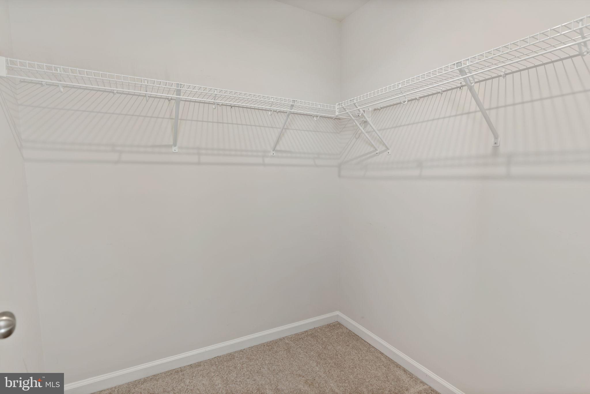 PRESIDENTS POINTE - Residential Lease