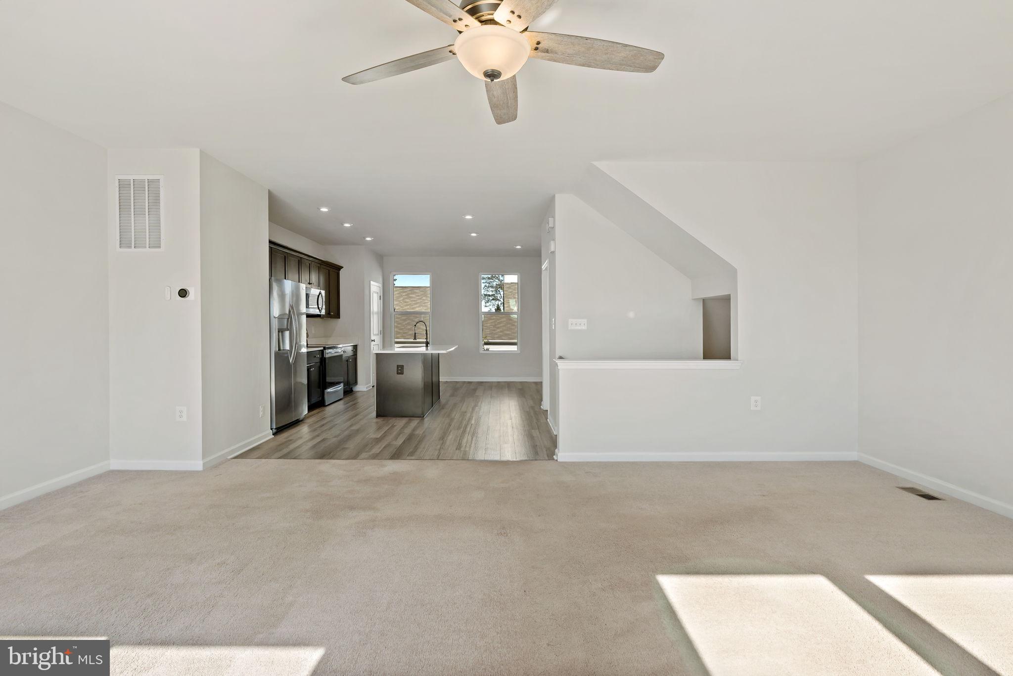 PRESIDENTS POINTE - Residential Lease