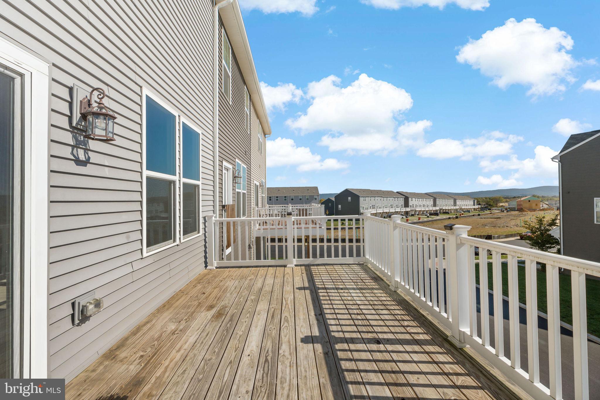 PRESIDENTS POINTE - Residential Lease