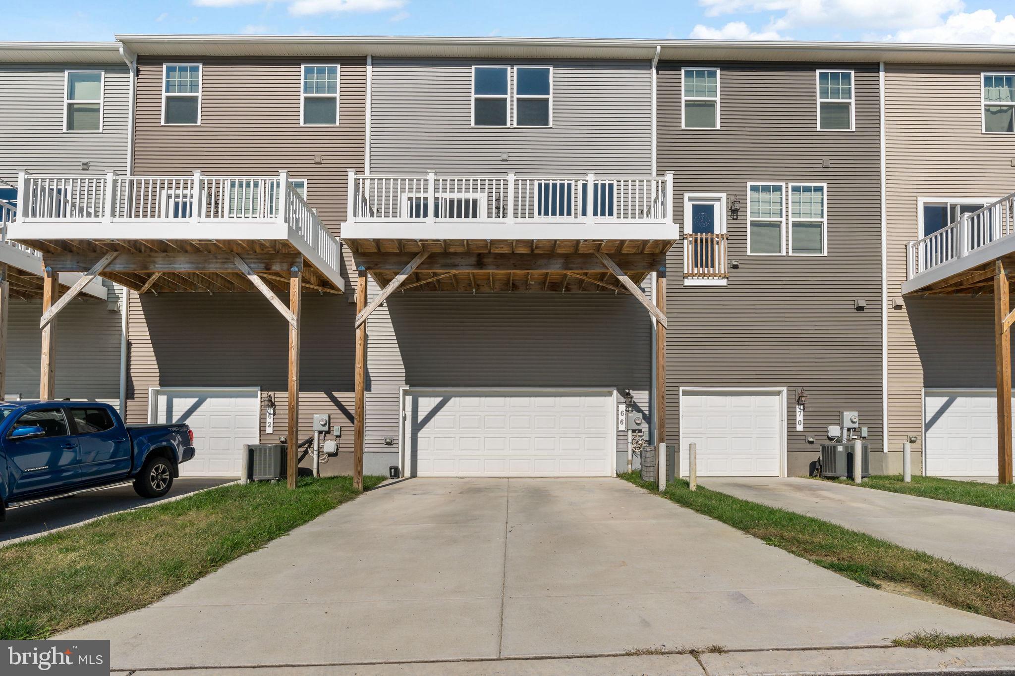 PRESIDENTS POINTE - Residential Lease