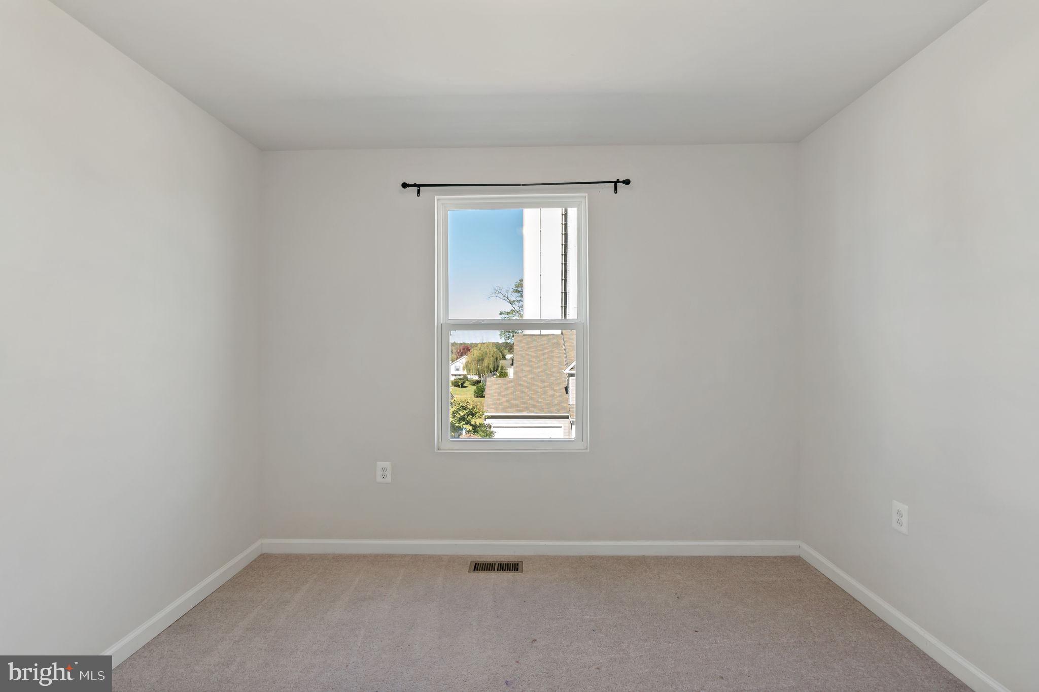 PRESIDENTS POINTE - Residential Lease