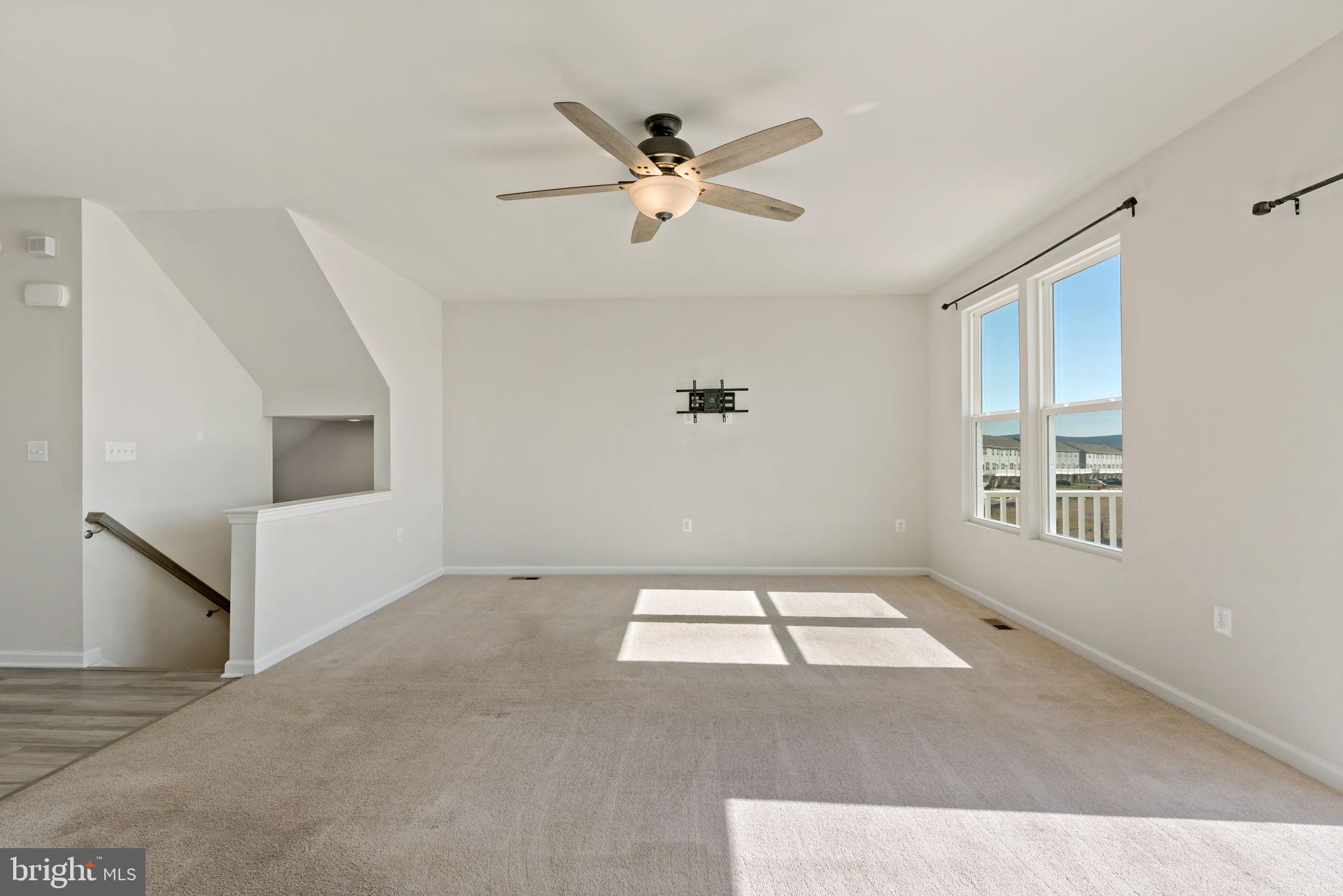 PRESIDENTS POINTE - Residential Lease