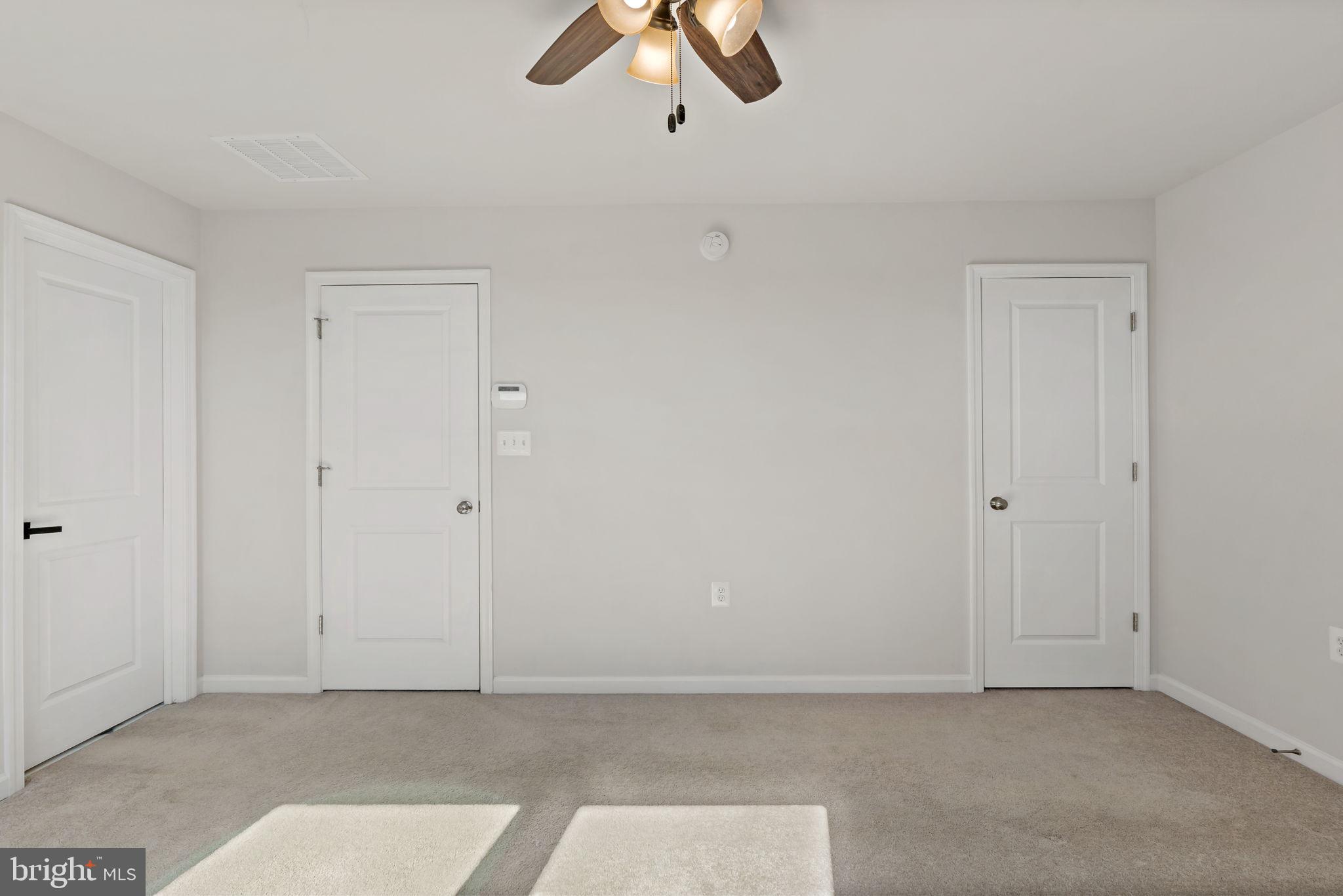 PRESIDENTS POINTE - Residential Lease