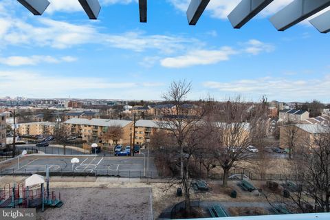 2619 DOUGLAS PLACE SE 302 WASHINGTON DC 20020