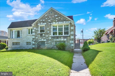 Townhouse For Sale - 8849 Winchester Avenue<br/> PHILADELPHIA, PA 19115