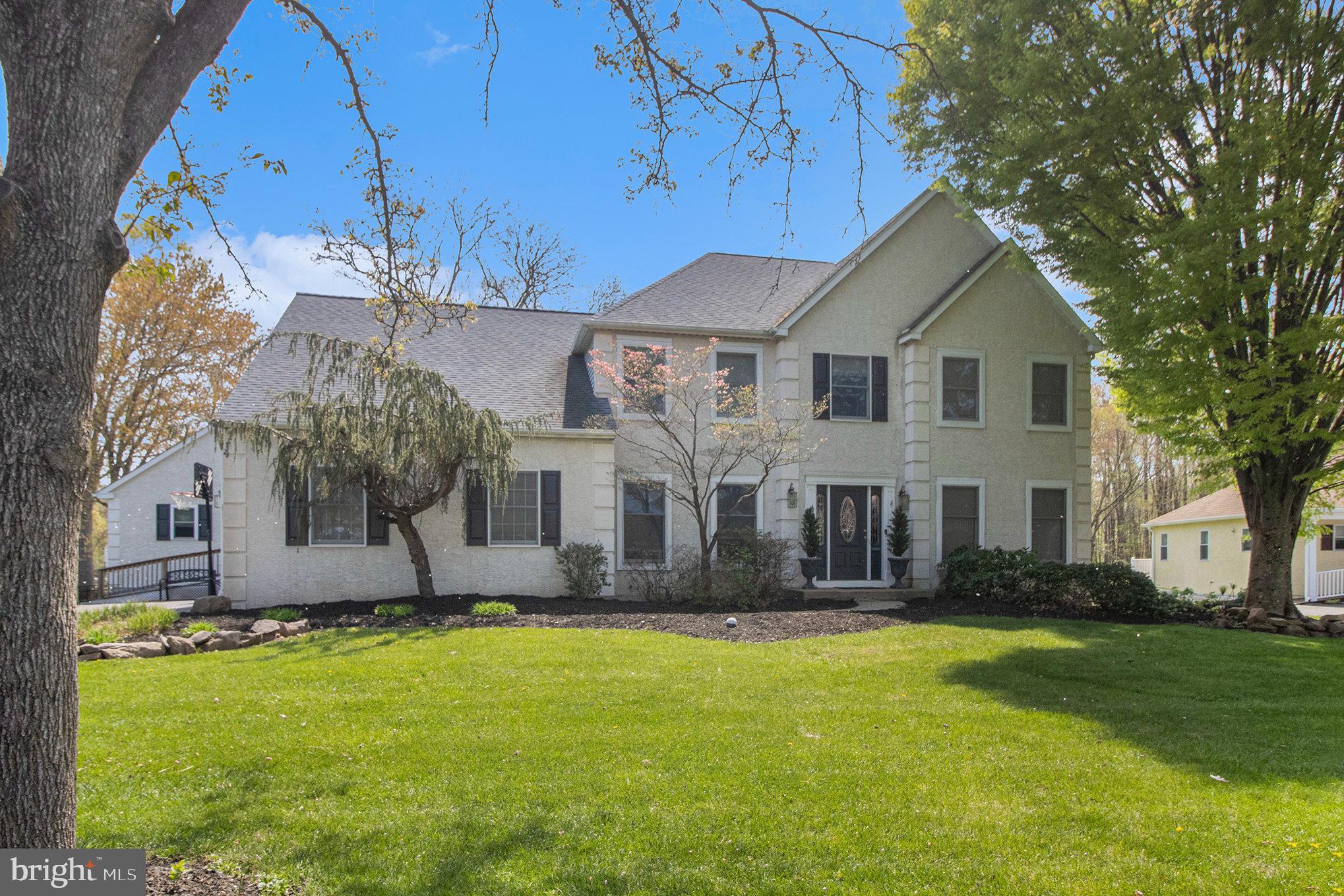 1580 JENNIFER LANE