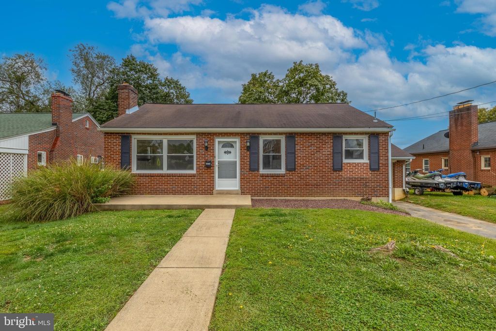 Photo of 1058 Saint Joseph Street, Lancaster, PA 17603 (MLS # PALA2057570)