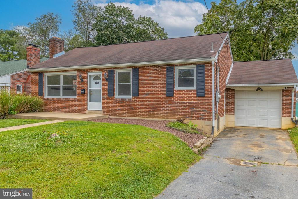Photo of 1058 Saint Joseph Street, Lancaster, PA 17603 (MLS # PALA2057570)