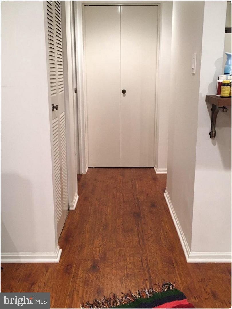 HAWTHORNE VILLAGE - Residential Lease