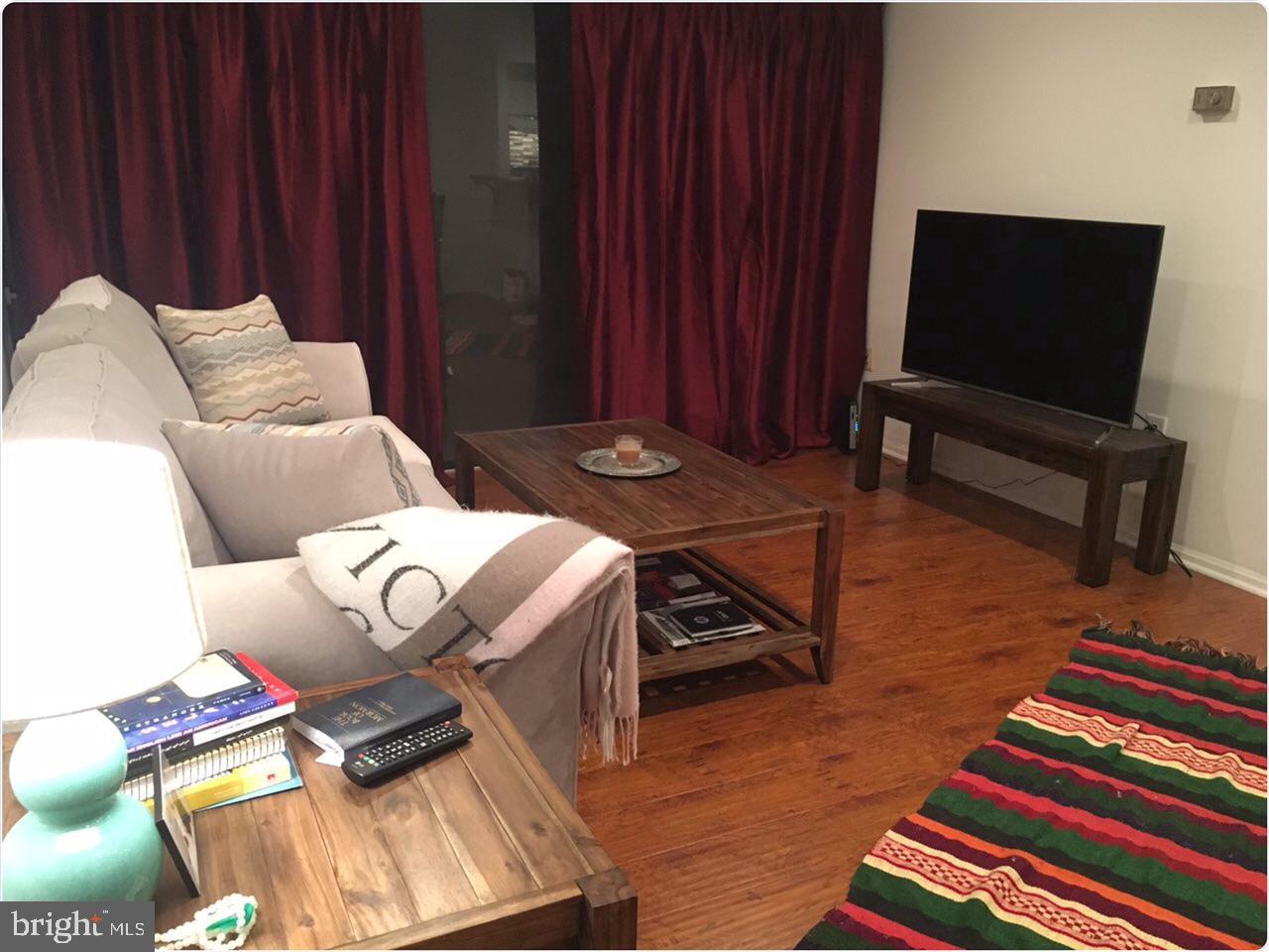 HAWTHORNE VILLAGE - Residential Lease