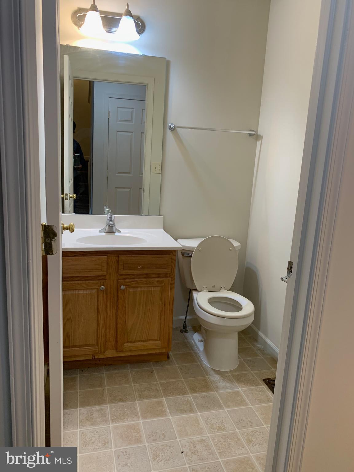 WESTWOOD HILLS - Residential Lease