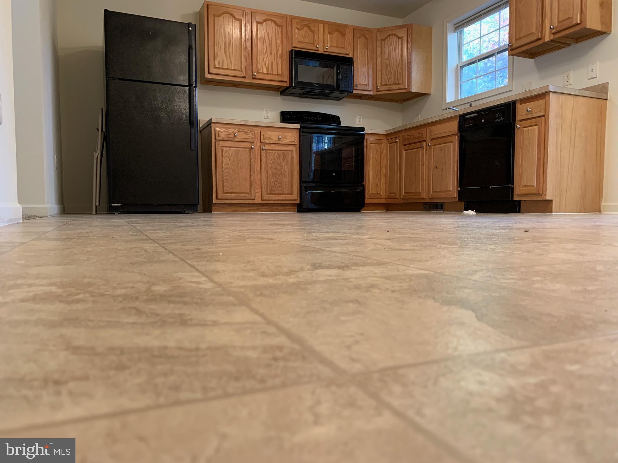 WESTWOOD HILLS - Residential Lease