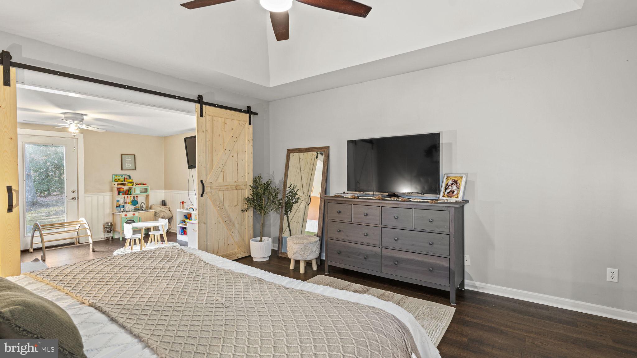 LAKE OF THE WOODS - Residential