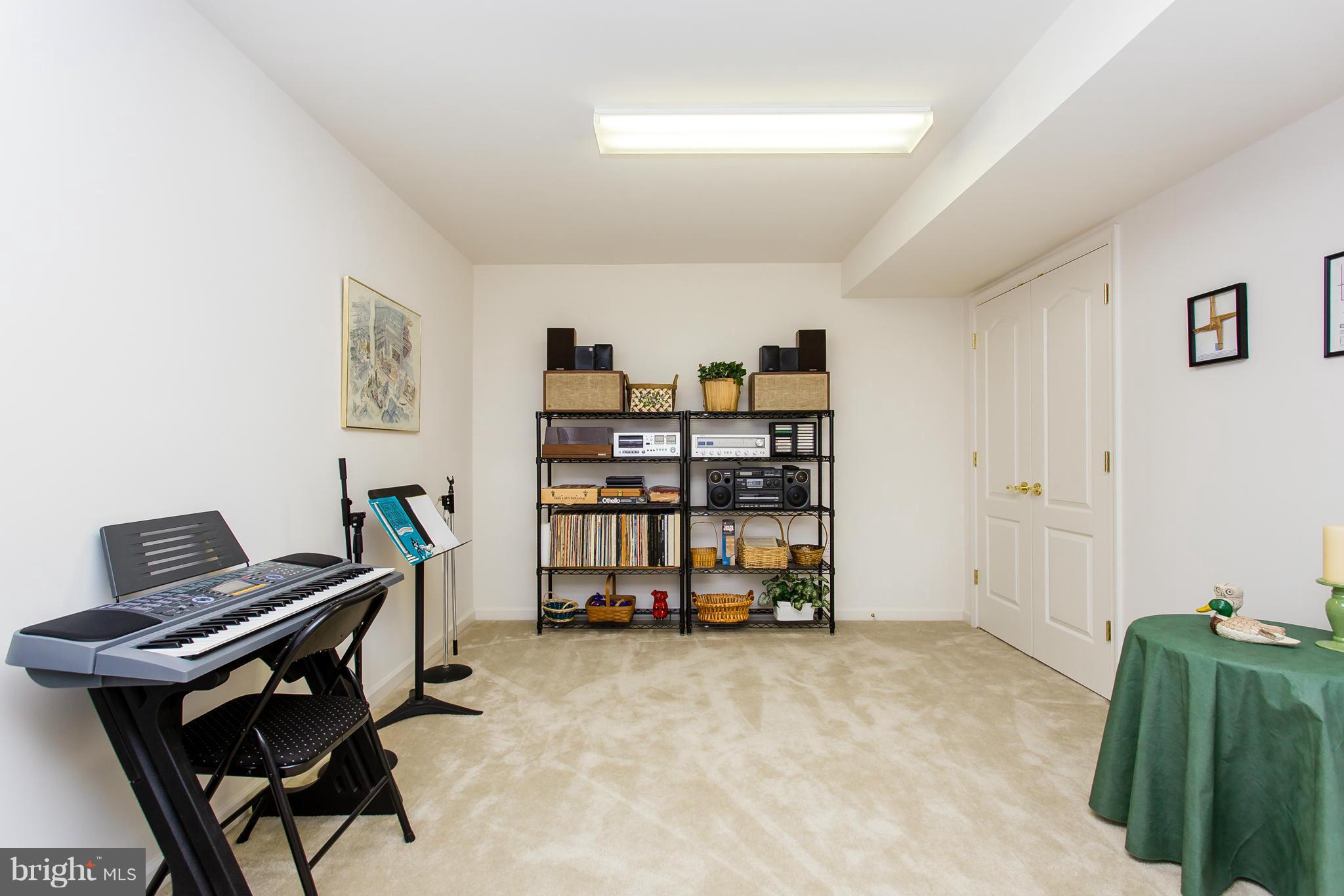 FALLS RUN - Residential