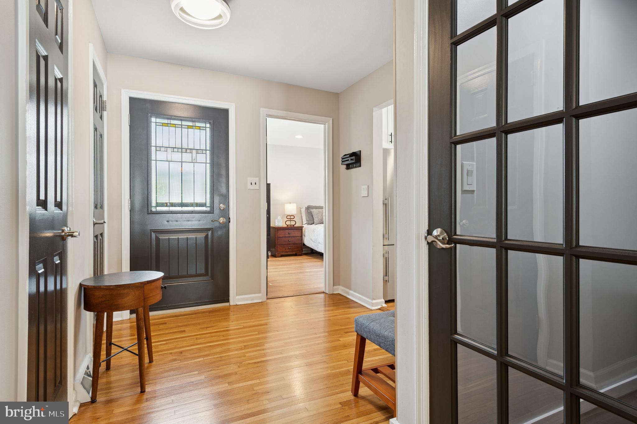 6 HILLSDALE ROAD