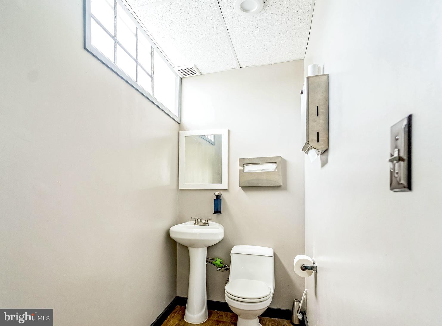 BELAIR-EDISON - Commercial Sale