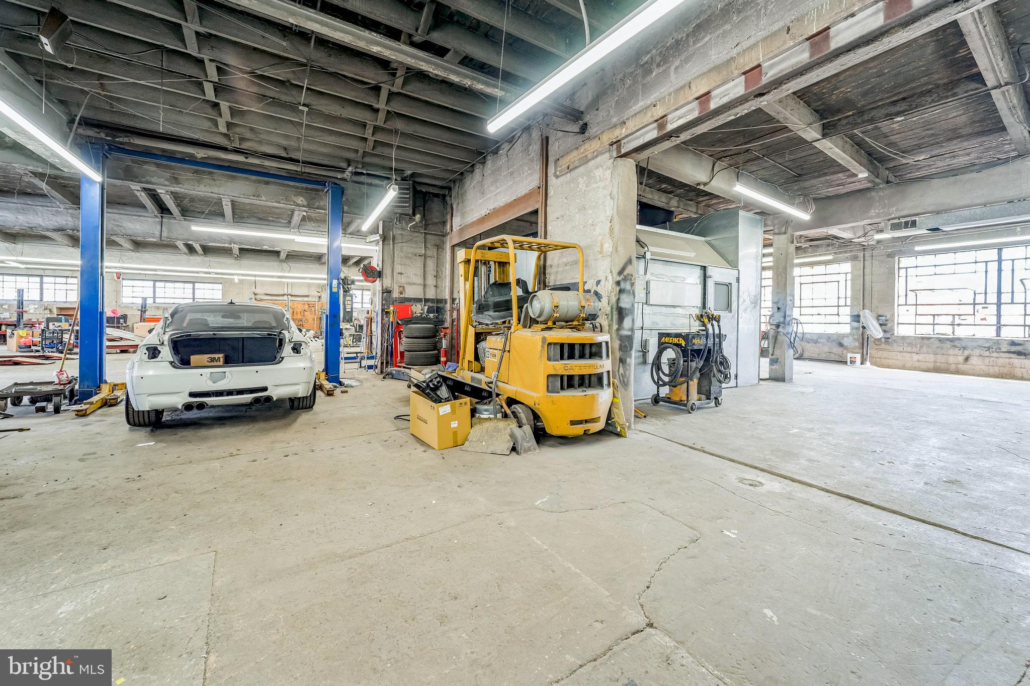 BELAIR-EDISON - Commercial Sale