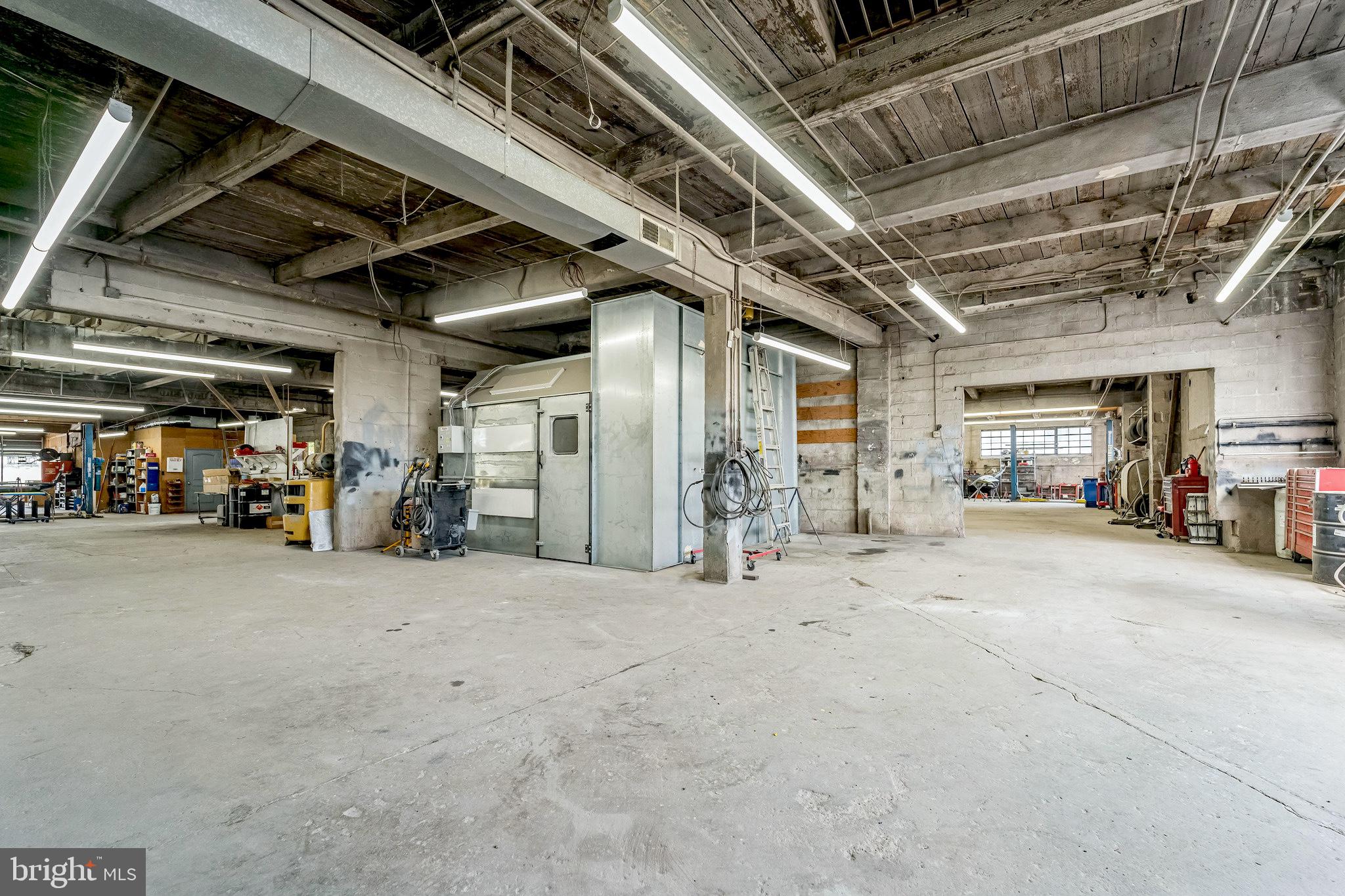 BELAIR-EDISON - Commercial Sale