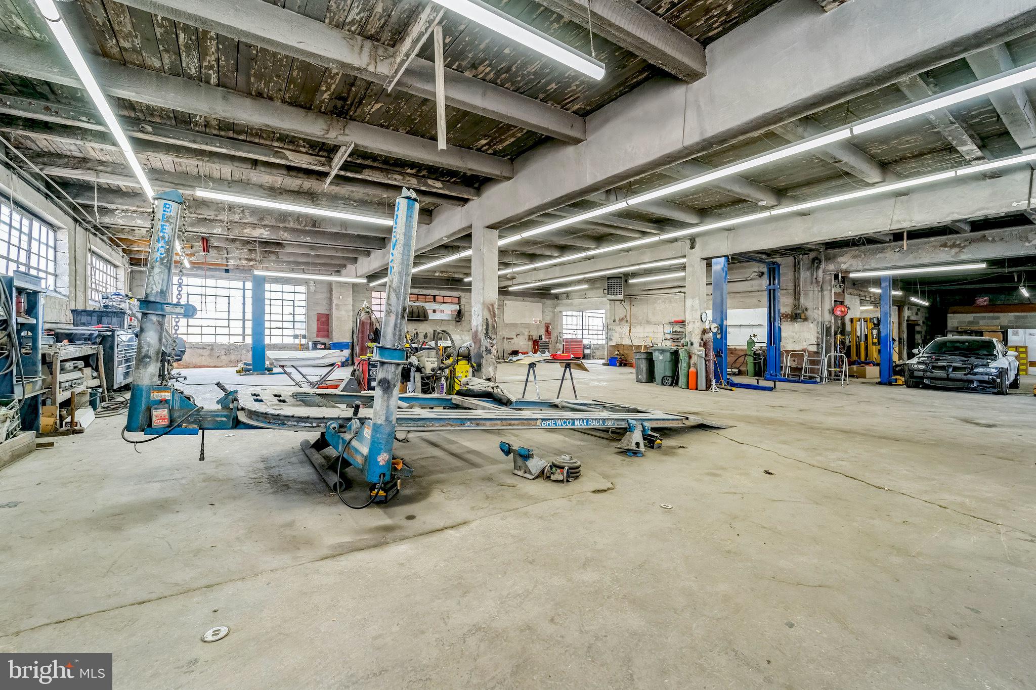 BELAIR-EDISON - Commercial Sale