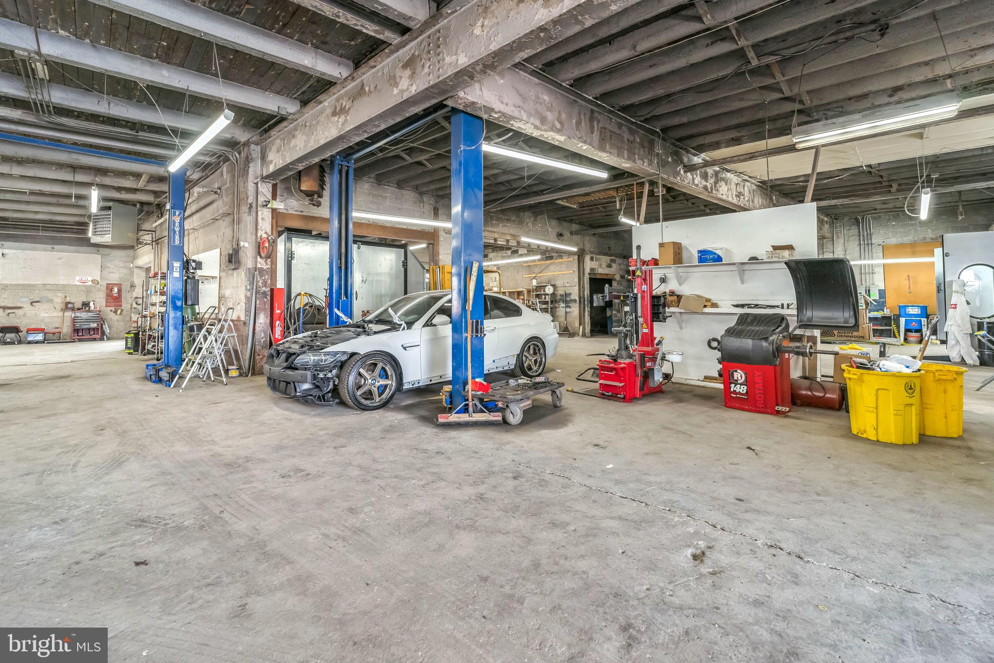BELAIR-EDISON - Commercial Sale