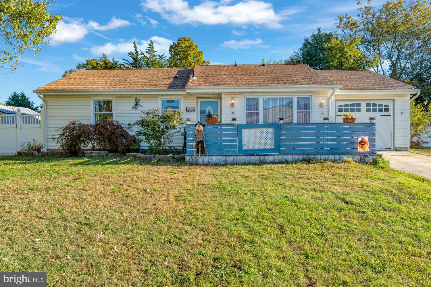 112 CAYUGA LAKE DRIVE