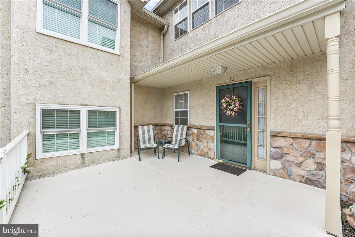 12 STUART DRIVE 12