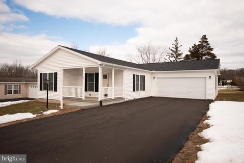 85 WATERFORD LANE SELLERSVILLE PA 18960