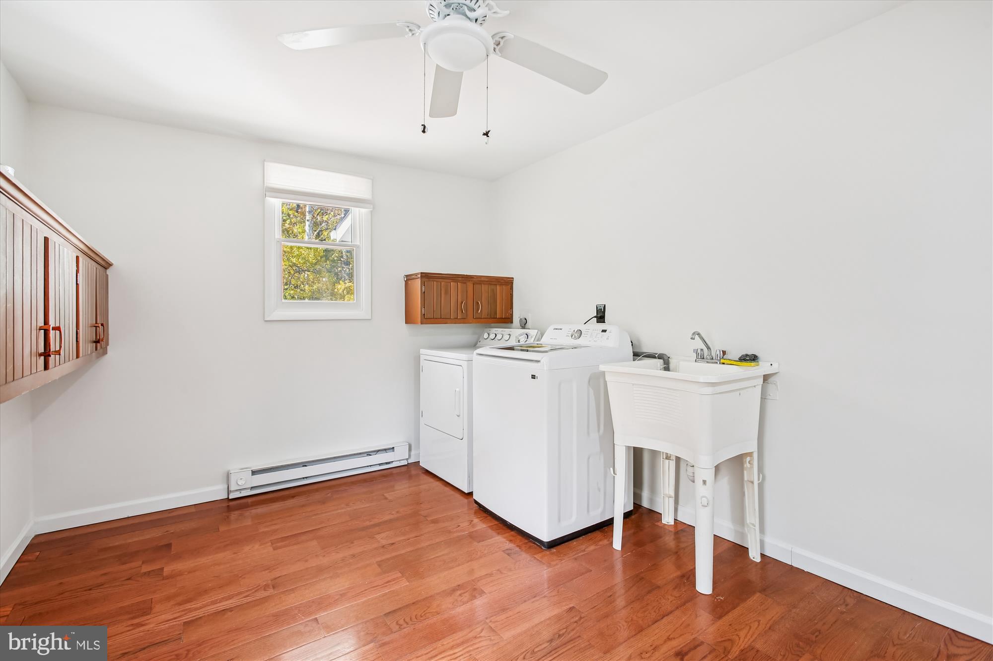 FAIRFAX VILLA - Residential Lease