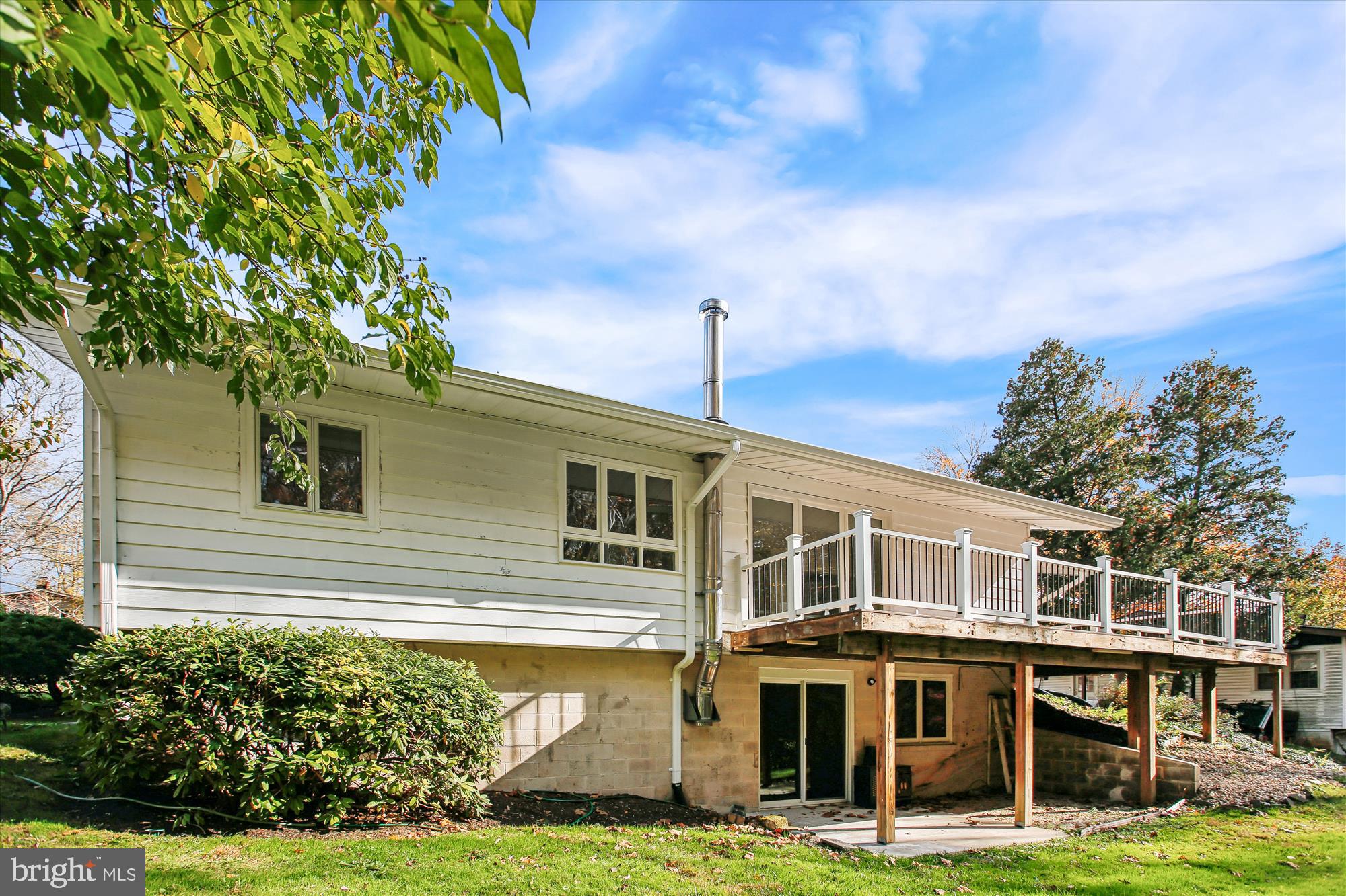 FAIRFAX VILLA - Residential Lease