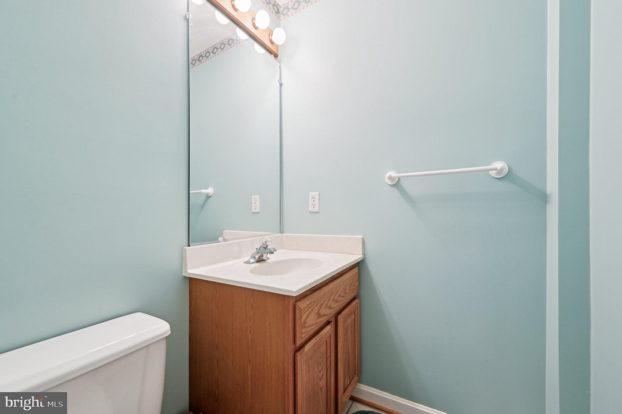 LAUREL LAKES - Residential