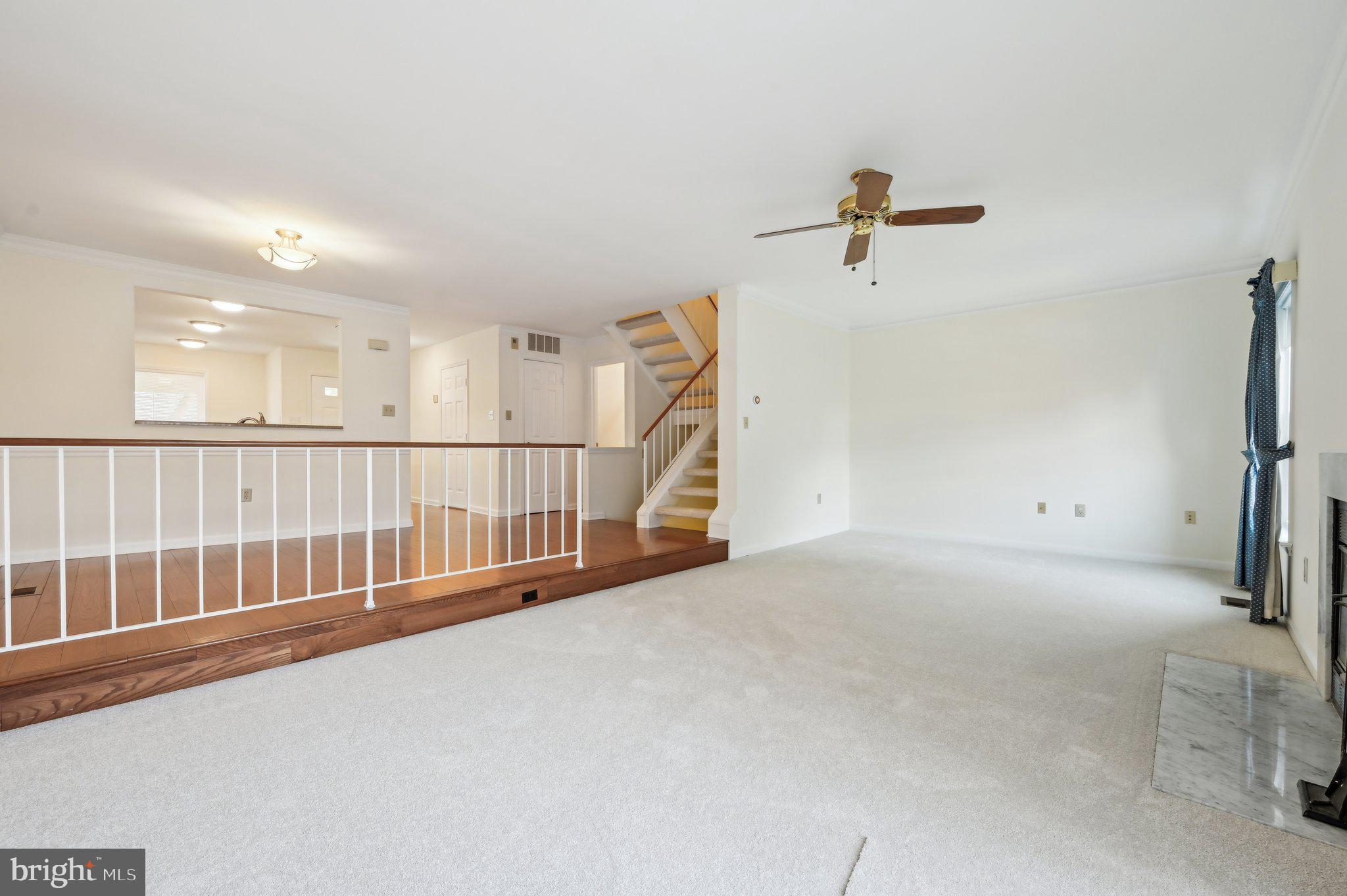 LAUREL LAKES - Residential