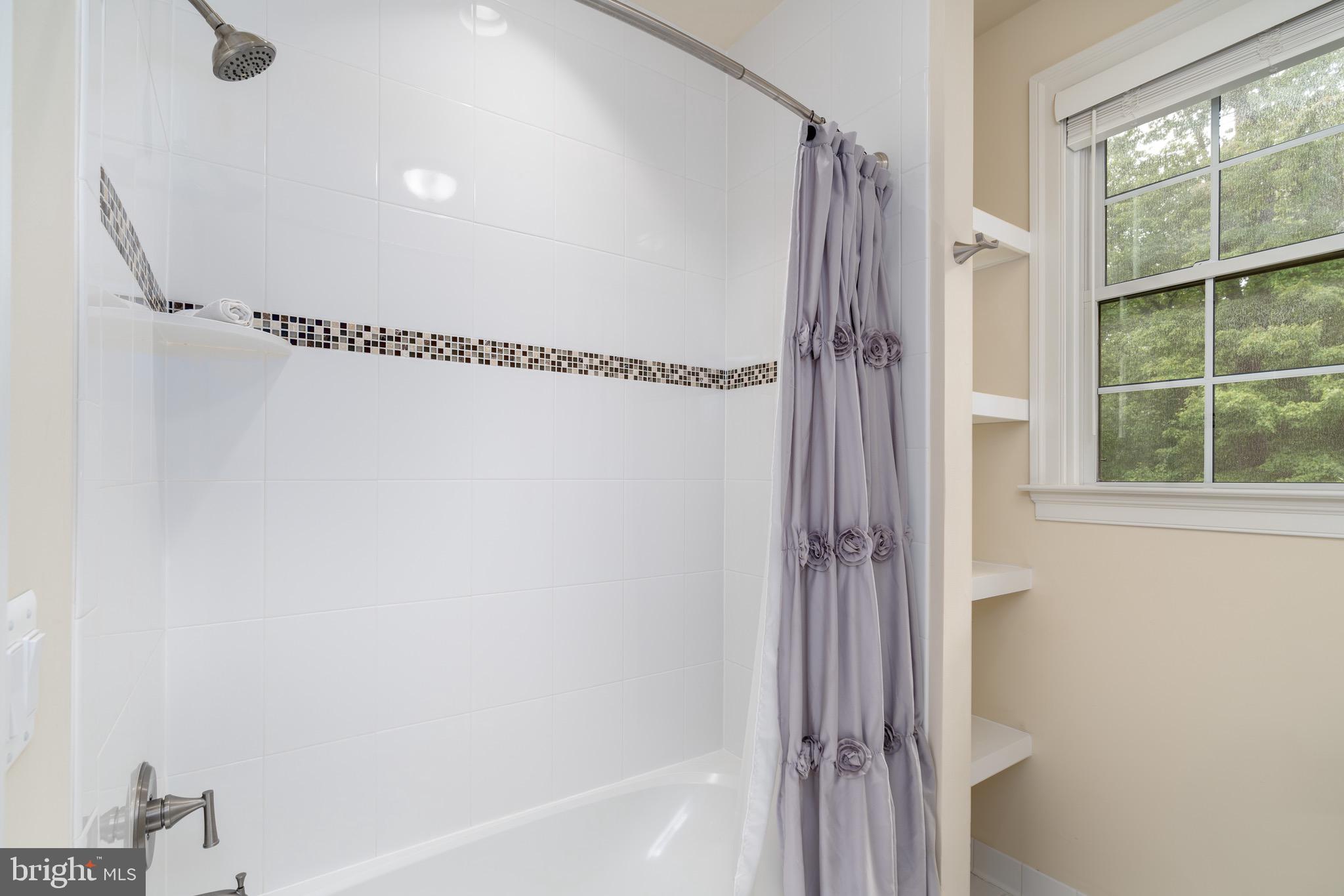 LAKE FAIRFAX ESTATES - Residential