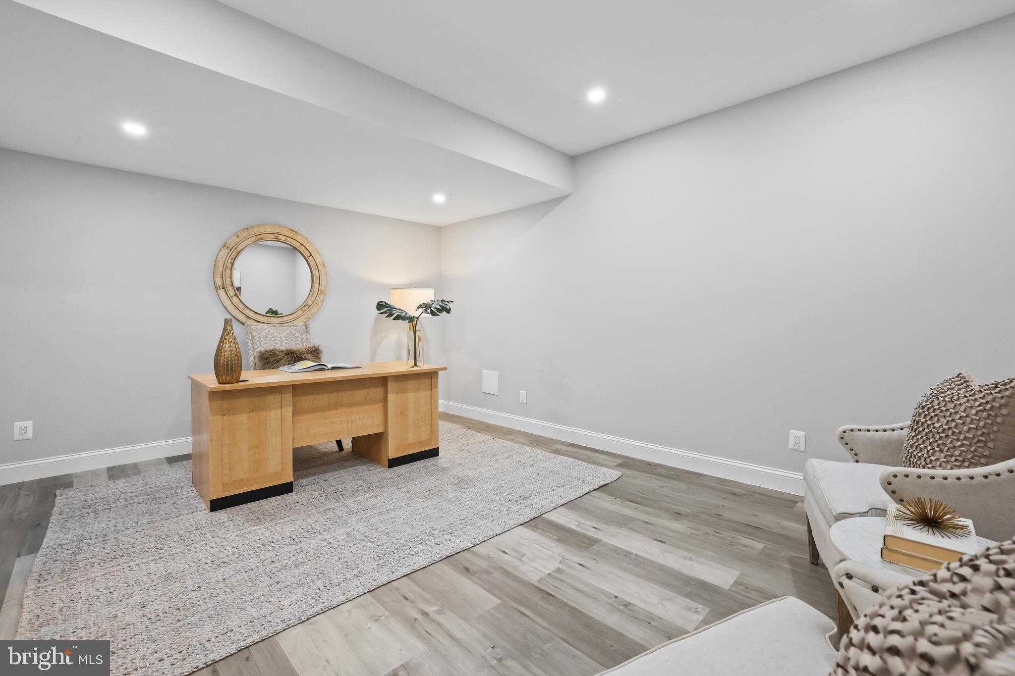 LAKE FAIRFAX ESTATES - Residential