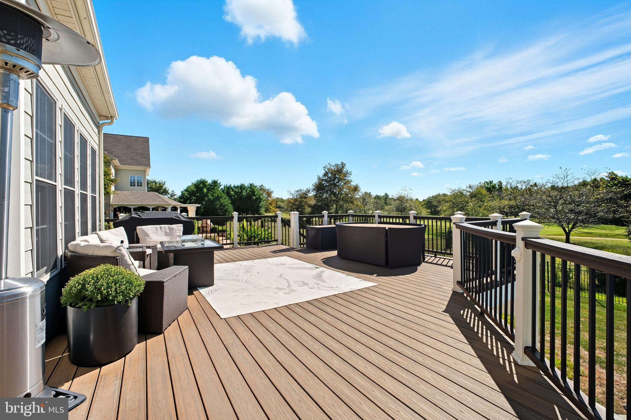 RASPBERRY FALLS - Residential