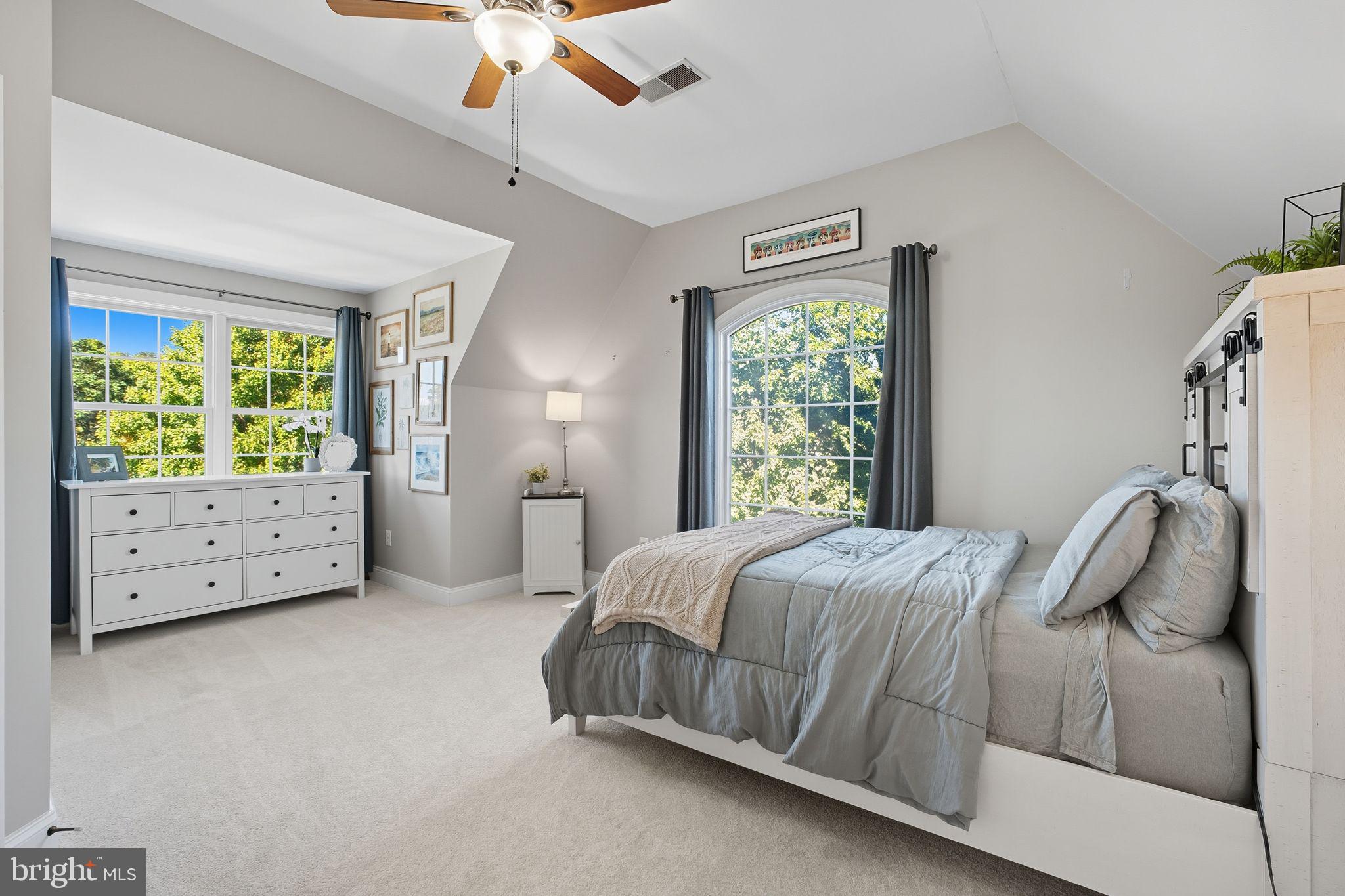 RASPBERRY FALLS - Residential