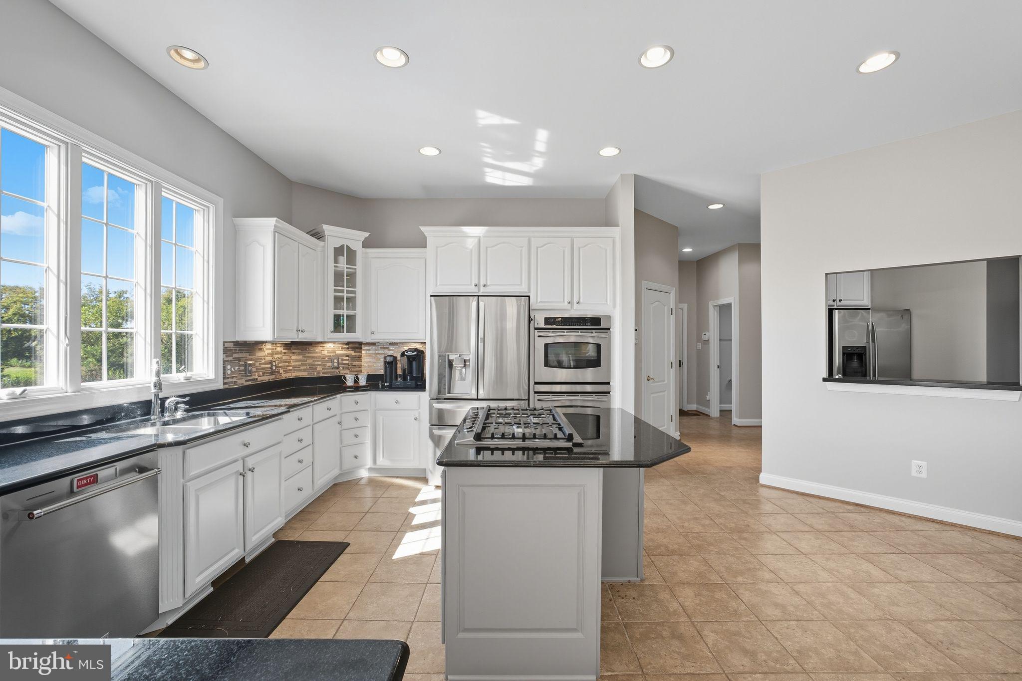 RASPBERRY FALLS - Residential