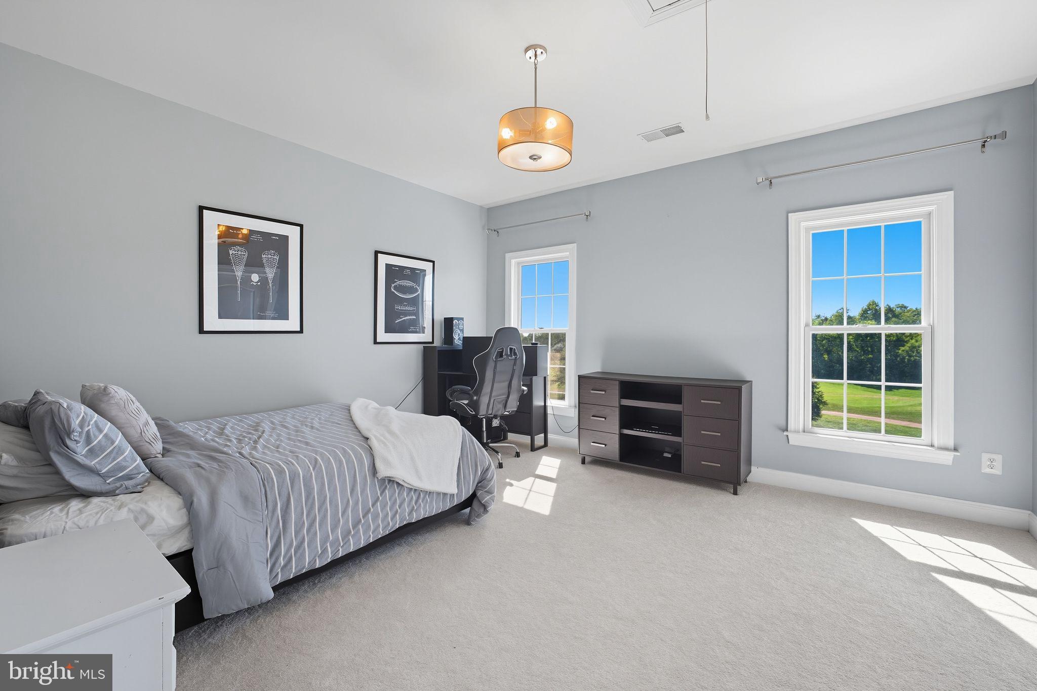 RASPBERRY FALLS - Residential