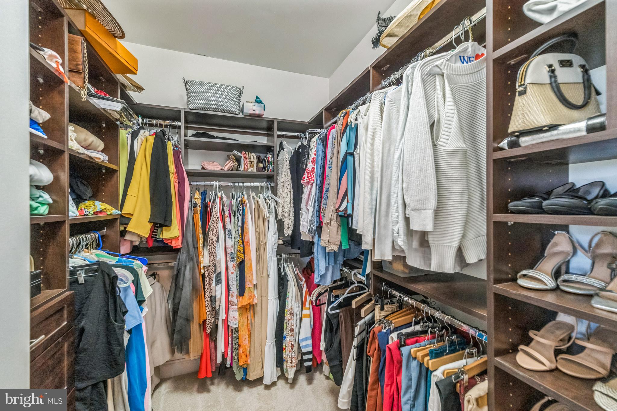 RASPBERRY FALLS - Residential