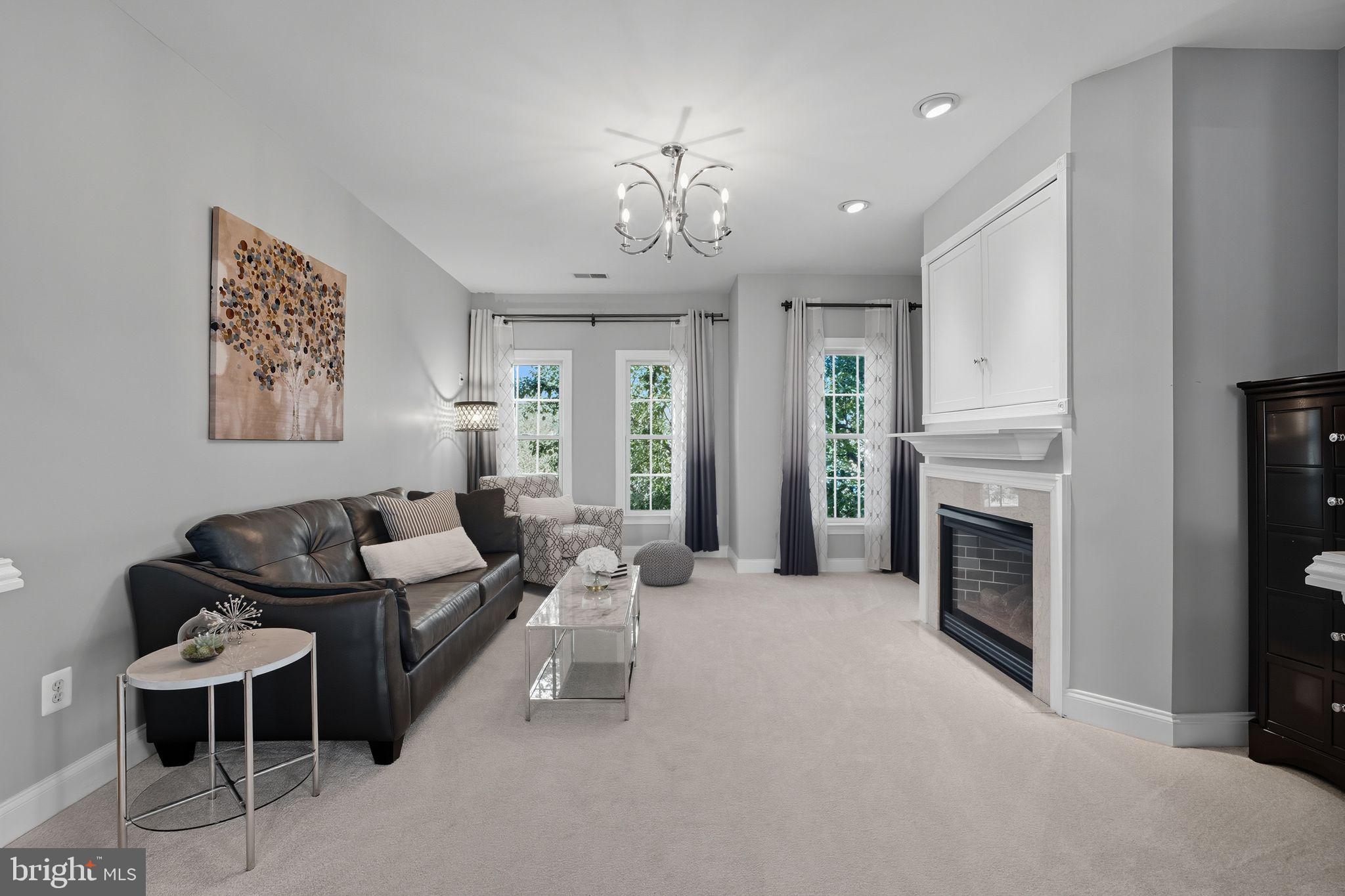 RASPBERRY FALLS - Residential