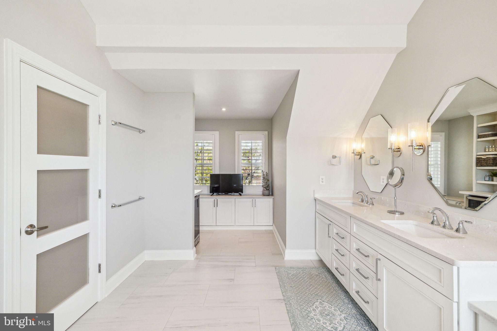 RASPBERRY FALLS - Residential